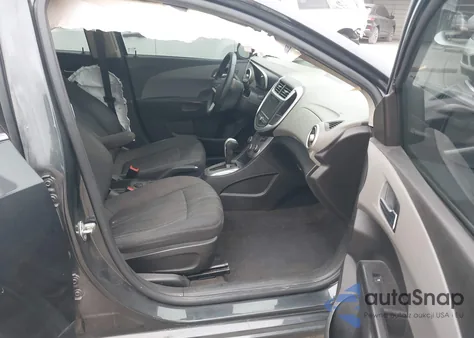 2018 Chevrolet Sonic Lt Auto из США, поврежденный, VIN 1G1JD5SH5J4110070